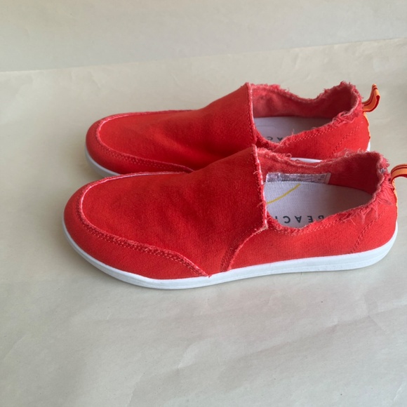 Vionic Vibrant Red Slip-On Flats - Picture 9 of 16